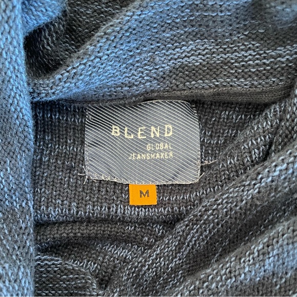 Men’s cowl neck sweater - Picture 4 of 4